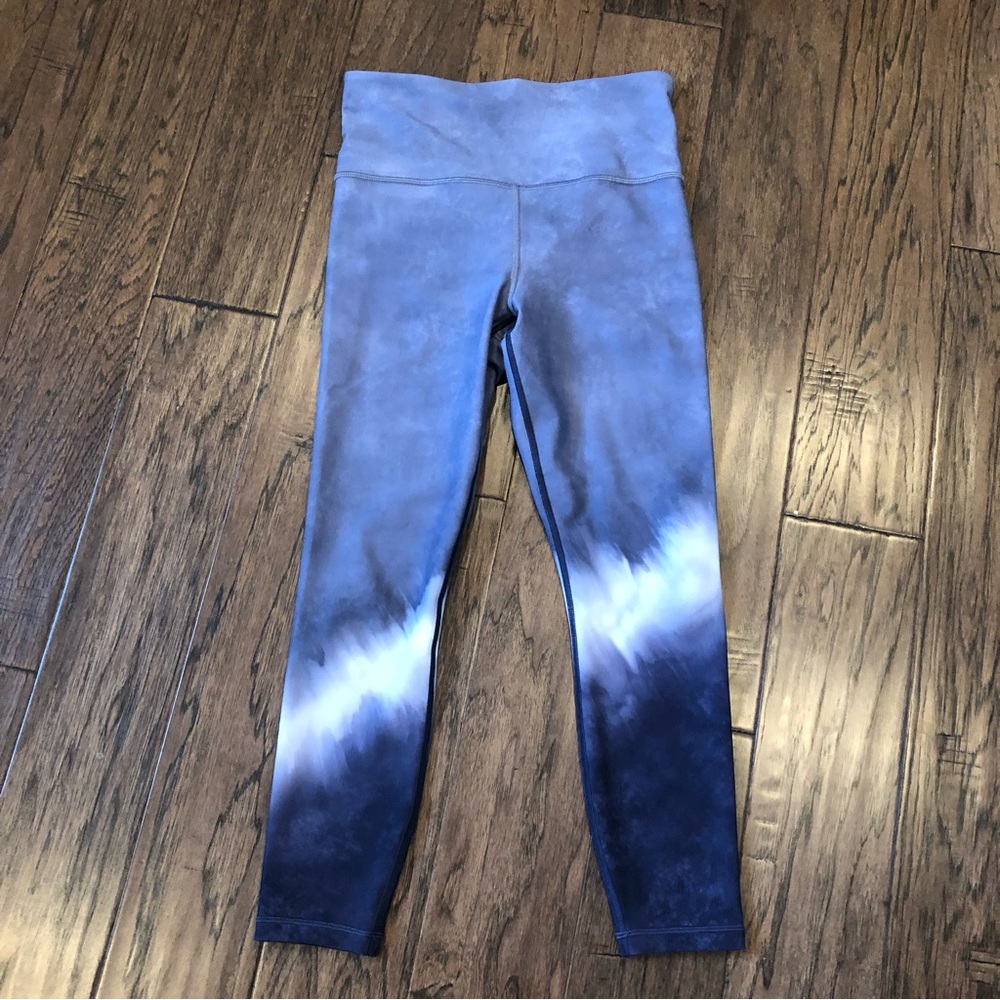 EUC✨ ATHLETA women's small blue Elation 7/8 yoga Tights Tie Dye Watercolor - Picture 3 of 11